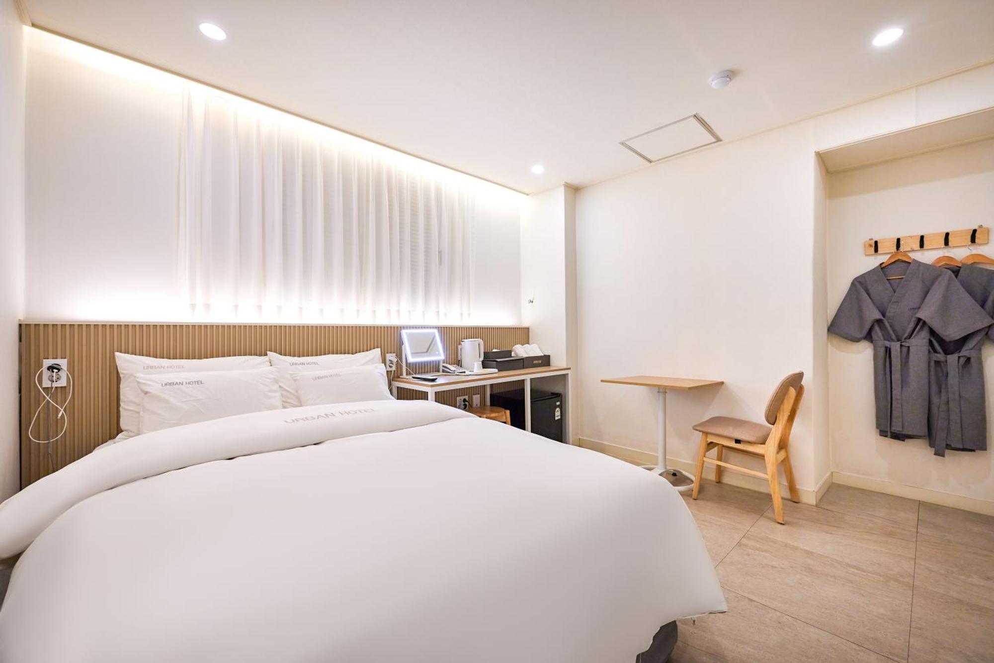 Urban Hotel Pyeongtaek Exteriör bild